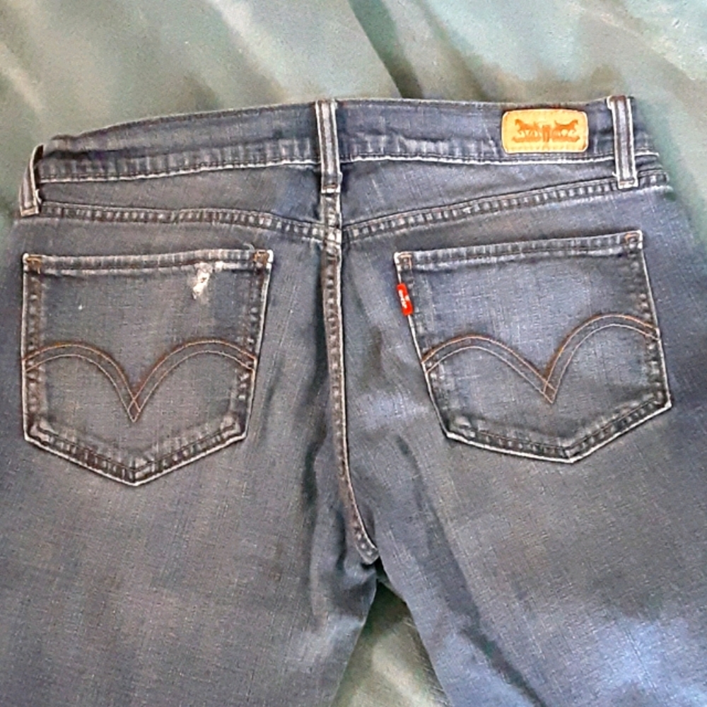 Womans Levis 524 bootcut jeans